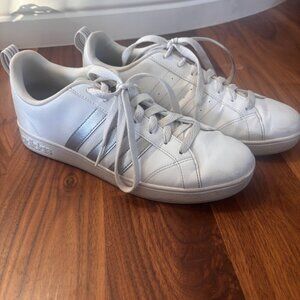 Adidas Women's Grand Court 2.0 Shoe Sneakers Size 8 1/2  White/Platinum